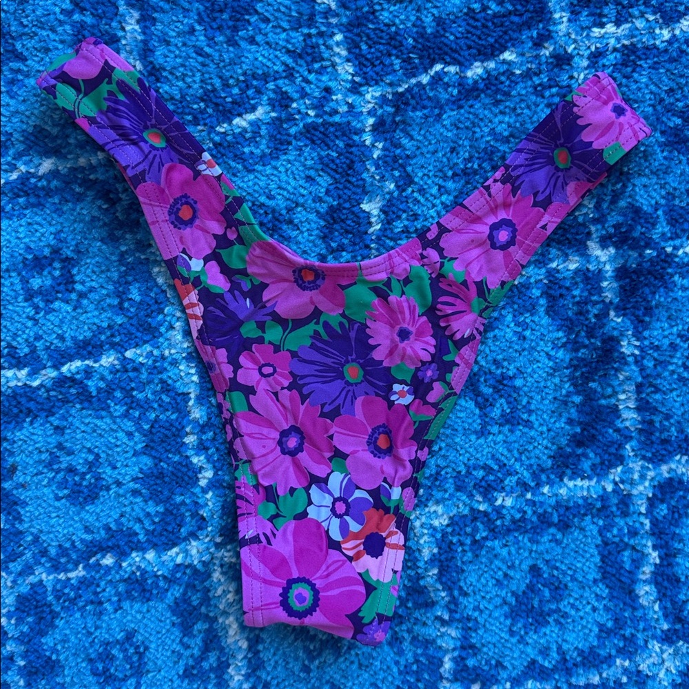 SNRKLBR Magenta Bloom Bikini - Picture 9 of 11